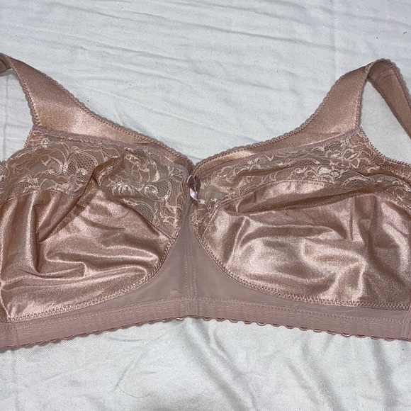 New Glamorise Magic Lift No Wire Satin Cafe Beige Cotton Bra Size 42F NWOT blush - Picture 2 of 12